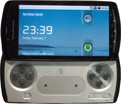 Dem Technikblog Engagdet sind Bilder des Prototyp eines PlayStation Handys von Sony Ericsson zugespielt worden. (Bild: Engagdet.com) Dem Technikblog Engagdet sind Bilder des Prototyp eines PlayStation Handys von Sony Ericsson zugespielt worden. (Bild: Engagdet.com)