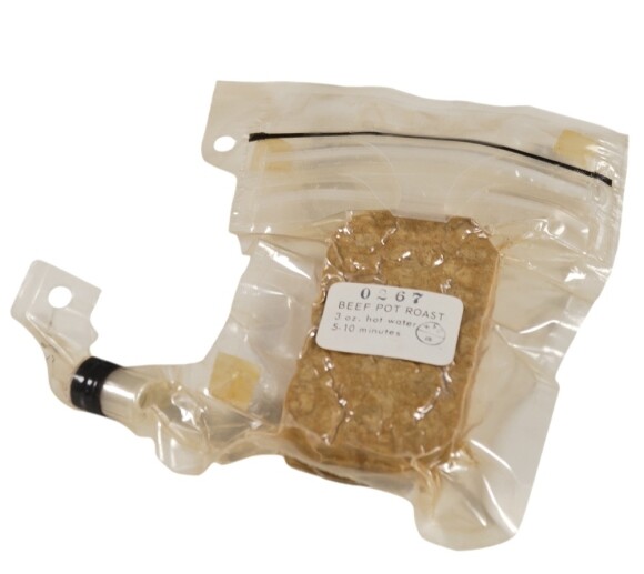 Erstaunlich unappetitlich": Der Schmorbraten wurde von keinem Astronauten der Apollo-Mission gegessen. (Bild: R.R. Auction) Erstaunlich unappetitlich": Der Schmorbraten wurde von keinem Astronauten der Apollo-Mission gegessen. (Bild: R.R. Auction)