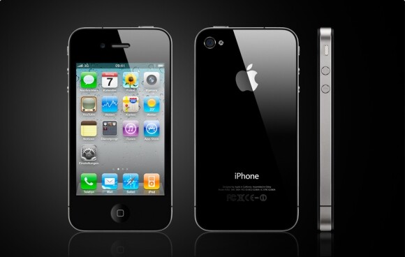 Das iPhone 4 ist bald im Weltraum: An Bord der Atlantis wird das Smartphone zur ISS gebracht. (Bild: Apple) Das iPhone 4 ist bald im Weltraum: An Bord der Atlantis wird das Smartphone zur ISS gebracht. (Bild: Apple)