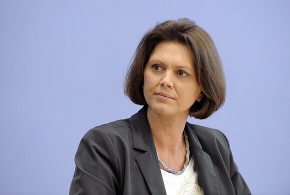 Die Verbraucherschutzministerin Aigner wendet sich erneut gegen Facebook (Bild: Guido Bergmann/Bundesregierung) Die Verbraucherschutzministerin Aigner wendet sich erneut gegen Facebook (Bild: Guido Bergmann/Bundesregierung)