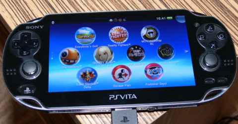 Sony verknüpft seinen Handheld PS Vita stärker mit der Heimkonsole Playstation 3. (Bild: netzwelt) Sony verknüpft seinen Handheld PS Vita stärker mit der Heimkonsole Playstation 3. (Bild: netzwelt)