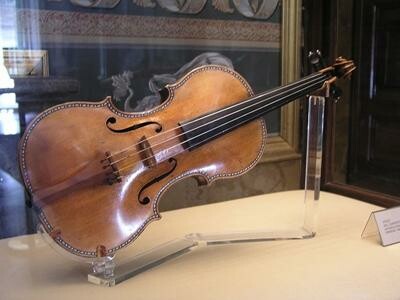 Gilt noch immer als die beste Geige: die Stradivari. (Bild: Wikimedia Commons) Gilt noch immer als die beste Geige: die Stradivari. (Bild: Wikimedia Commons)