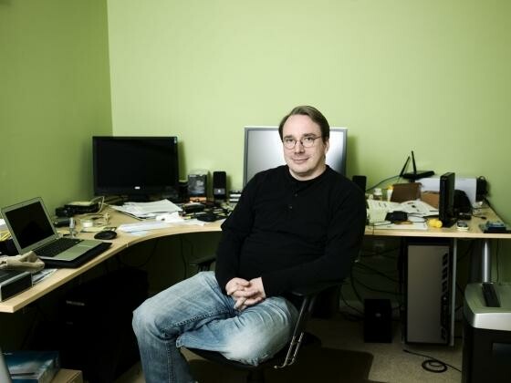 Linus Torvalds hat einen Open Source-Betriebssystemkern entwickelt, der zu dem weit verbreiteten Linux-Betriebssystem weiterentwickelt wurde. (Bild: Technology Academy Finland) Linus Torvalds hat einen Open Source-Betriebssystemkern entwickelt, der zu dem weit verbreiteten Linux-Betriebssystem weiterentwickelt wurde. (Bild: Technology Academy Finland)