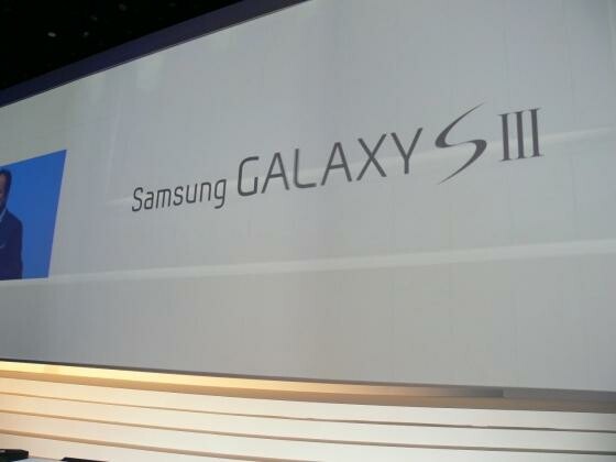 In London stellte Samsung das Galaxy SIII vor. Wer die Präsentation verpasst hat, kann sie jetzt in voller Länge ansehen. (Bild: netzwelt) In London stellte Samsung das Galaxy SIII vor. Wer die Präsentation verpasst hat, kann sie jetzt in voller Länge ansehen. (Bild: netzwelt)