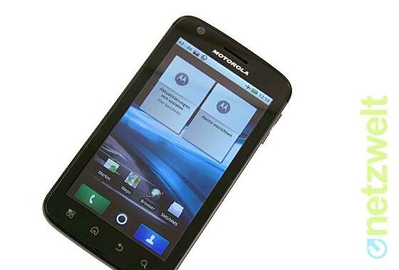 Das Motorola Atrix erhält kein Update auf Android 4.0. (Bild: netzwelt) Das Motorola Atrix erhält kein Update auf Android 4.0. (Bild: netzwelt)