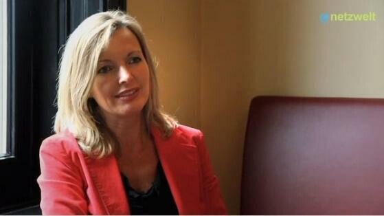 Netzwelt traf Bettina Müller im Literaturhaus Hamburg. (Bild: netzwelt) Netzwelt traf Bettina Müller im Literaturhaus Hamburg. (Bild: netzwelt)