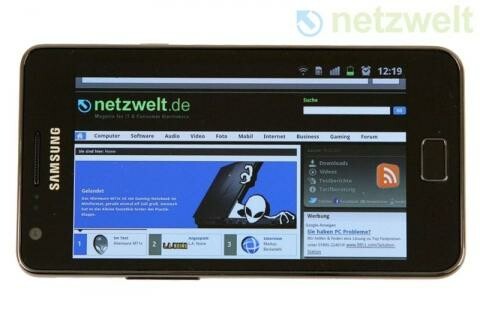 Das Samsung Galaxy S und das S2 (im Bild) wurden zusammen über 50 Millionen Mal verkauft. (Bild: netzwelt) Das Samsung Galaxy S und das S2 (im Bild) wurden zusammen über 50 Millionen Mal verkauft. (Bild: netzwelt)