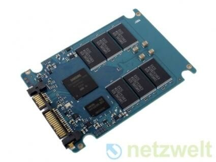 Ein SSD-Speicher ohne Gehäuse, gut zu erkennen sind die verschiedenen Flash-Module. Ein SSD-Speicher ohne Gehäuse, gut zu erkennen sind die verschiedenen Flash-Module.
