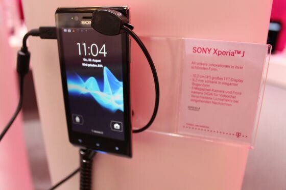Das Xperia J ist das Einsteigermodell der neuen Sony-Serie. (Bild: netzwelt) Das Xperia J ist das Einsteigermodell der neuen Sony-Serie. (Bild: netzwelt)