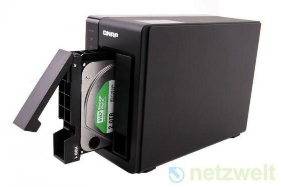Besitzt Einschübe für zwei Fesplatten: das NAS-System TS-219 PII von QNAP. (Bild: netzwelt) Besitzt Einschübe für zwei Fesplatten: das NAS-System TS-219 PII von QNAP. (Bild: netzwelt)