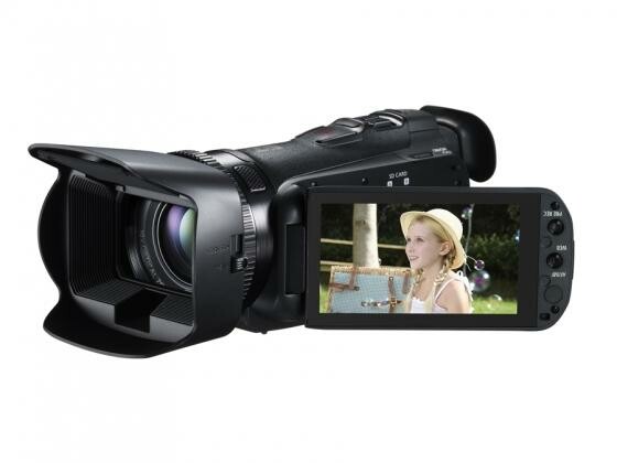 Der Camcorder bietet viele Einstellungsmöglichkeiten für Hobbyfilmer. (Bild: Canon) Der Camcorder bietet viele Einstellungsmöglichkeiten für Hobbyfilmer. (Bild: Canon)