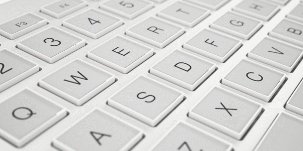 Die E-Paper-Tasten von E-Inky wechseln ihre Belegung je nach Programm. (Bild: Yanko Design/Maxim Mezentsev & Aleksander Suhih) Die E-Paper-Tasten von E-Inky wechseln ihre Belegung je nach Programm. (Bild: Yanko Design/Maxim Mezentsev & Aleksander Suhih)