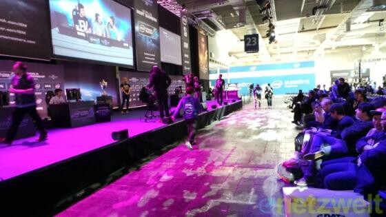 Fans des eSports bei den Intel Extreme Masters auf der Cebit. (Bild: netzwelt) Fans des eSports bei den Intel Extreme Masters auf der Cebit. (Bild: netzwelt)
