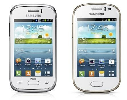 Das Galaxy Young (links) und das Galaxy Fame (rechts) sind die neuesten Mitglieder der Galaxy-Familie von Samsung. (Bild: Samsung) Das Galaxy Young (links) und das Galaxy Fame (rechts) sind die neuesten Mitglieder der Galaxy-Familie von Samsung. (Bild: Samsung)