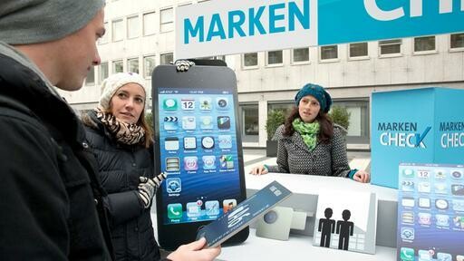 Im Markencheck geht es dieses Mal um Apple. (Bild: ARD) Im Markencheck geht es dieses Mal um Apple. (Bild: ARD)