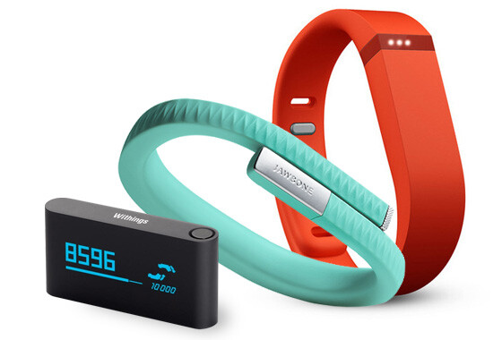 Netzwelt vergleicht die Fitness-Tracker Jawbone Up, Fitbit Flex und Withings Pulse miteinander. (Bild: netzwelt) Netzwelt vergleicht die Fitness-Tracker Jawbone Up, Fitbit Flex und Withings Pulse miteinander. (Bild: netzwelt)