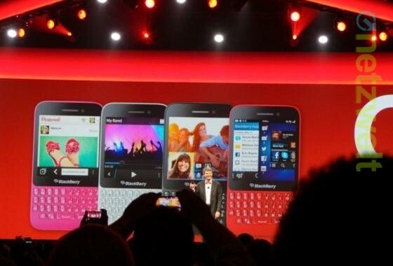 Eine der Neuheiten auf der BlackBerry Live-Keynote das BlackBerry Q5. (Bild: netzwelt) Eine der Neuheiten auf der BlackBerry Live-Keynote das BlackBerry Q5. (Bild: netzwelt)