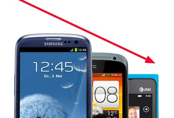 Der Preis für viele Top-Smartphones aus 2012 ist rapide gesunken. (Montage: netzwelt) Der Preis für viele Top-Smartphones aus 2012 ist rapide gesunken. (Montage: netzwelt)