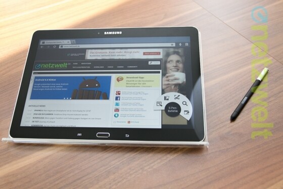 Der S-Pen genannte Stift gehört fest zum Samsung Galaxy Note 10.1 - auch im Jahr 2014. (Bild: netzwelt) Der S-Pen genannte Stift gehört fest zum Samsung Galaxy Note 10.1 - auch im Jahr 2014. (Bild: netzwelt)
