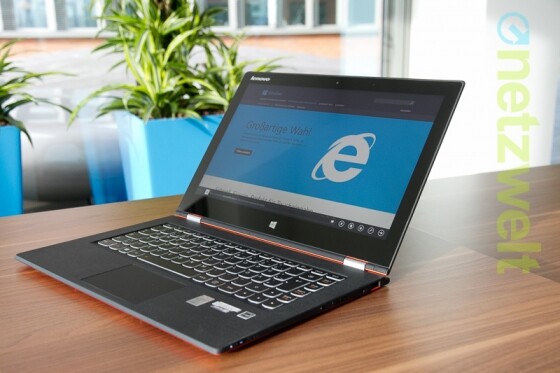 Der Schein trügt - denn das Lenovo Yoga 2 Pro beherrscht das Stellungsspiel wie kaum ein anderes Notebook. (Bild: netzwelt) Der Schein trügt - denn das Lenovo Yoga 2 Pro beherrscht das Stellungsspiel wie kaum ein anderes Notebook. (Bild: netzwelt)
