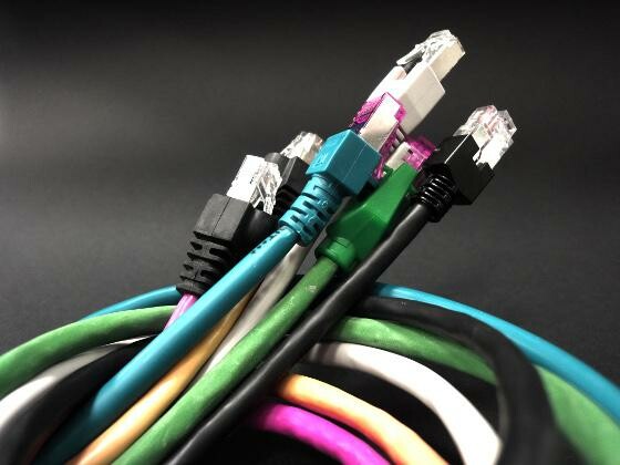 Die Telekom überlegt DSL-Anschlüsse mittels Volumengrenzen zu drosseln. Wie sehen Sie die Idee? (Bild: sxc.hu) Die Telekom überlegt DSL-Anschlüsse mittels Volumengrenzen zu drosseln. Wie sehen Sie die Idee? (Bild: sxc.hu)