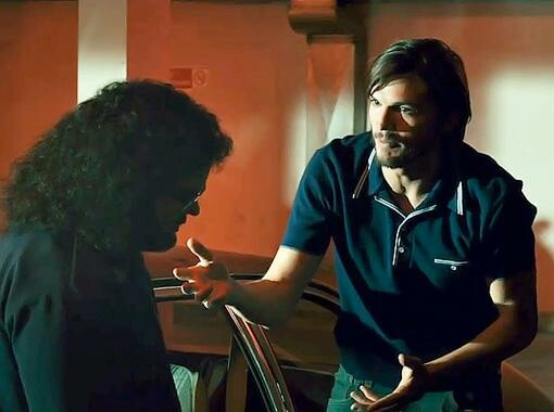 Das Video zeigt Ashton Kutcher in der Rolle von Steve Jobs. (Bild: Entertainment Weekly) Das Video zeigt Ashton Kutcher in der Rolle von Steve Jobs. (Bild: Entertainment Weekly)