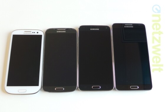 Das Galaxy S5 (zweites von rechts) ähnelt eher dem Note 3 Neo (rechts) als seinen Vorgänger Galaxy S3 (links) und Galaxy S4 (zweites von links). (Bild: netzwelt) Das Galaxy S5 (zweites von rechts) ähnelt eher dem Note 3 Neo (rechts) als seinen Vorgänger Galaxy S3 (links) und Galaxy S4 (zweites von links). (Bild: netzwelt)