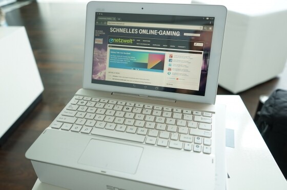 Ohne Schirm, dafür mit Charme angesicht des Preises: Asus Transformer Pad TF103C (Bild: netzwelt) Ohne Schirm, dafür mit Charme angesicht des Preises: Asus Transformer Pad TF103C (Bild: netzwelt)