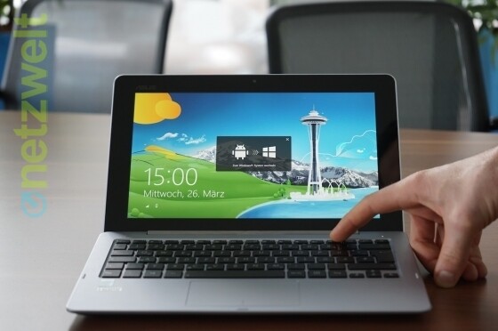 Tastendruck genügt: Ohne Systemneustart wechseln Besitzer des Transformer Book Trio zwischen Windows 8 und Android. (Bild: netzwelt) Tastendruck genügt: Ohne Systemneustart wechseln Besitzer des Transformer Book Trio zwischen Windows 8 und Android. (Bild: netzwelt)