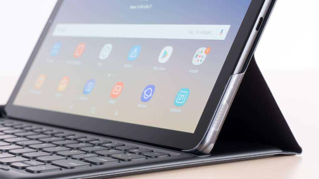 Der Stift (S-Pen) gehört beim Tab S4 zum Lieferumfang, nicht aber die Tastatur. Oft schnürt Samsung aber ein entsprechendes Bundle.