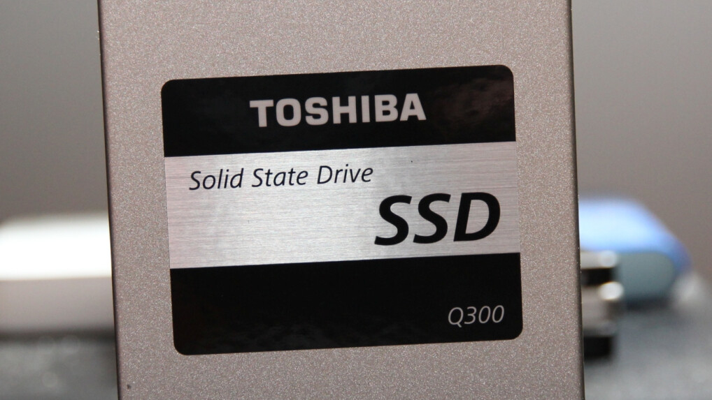 Toshiba Q300