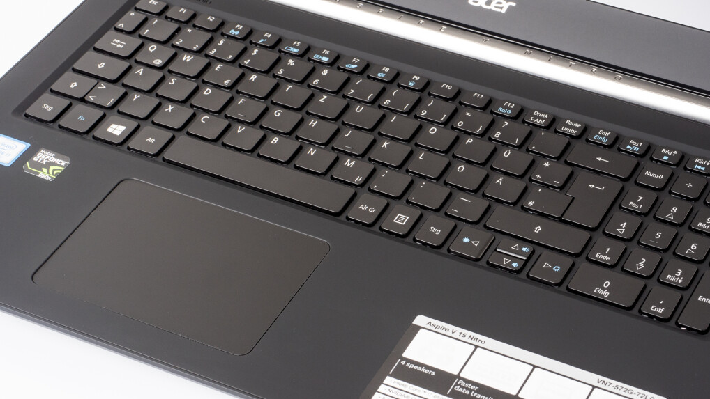 Mit der Tastatur lässt sich auch langweilige Büro-Arbeit erledigen. Hub und Druckpunkt sind sehr gut gewählt.