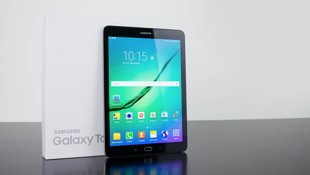 Mit einem Gewicht von nur 388 Gramm und einer Gehäusedicke von 5,6 Millimetern zählt das Samsung Galaxy Tab S2 zu den leichtesten und dünnsten Tablet-PCs.