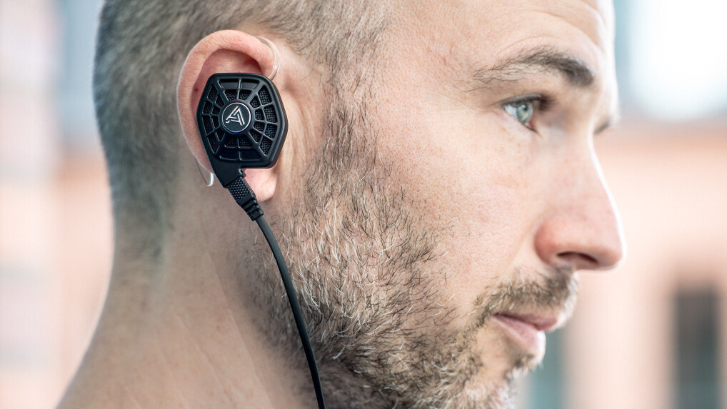 Rock'n'Roll! Egal wie ihr die Optik der Audeze iSine 10 findet - es handelt sich um außergewöhnlich gute In-Ear-Kopfhörer.