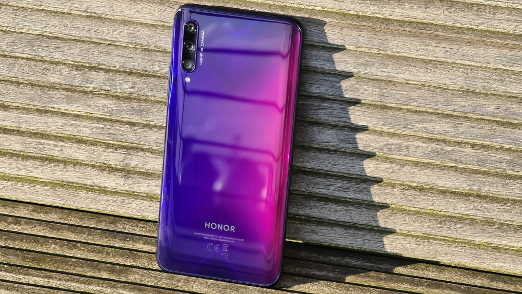 Honor 9X Pro's color is "phantom =" "purple ="