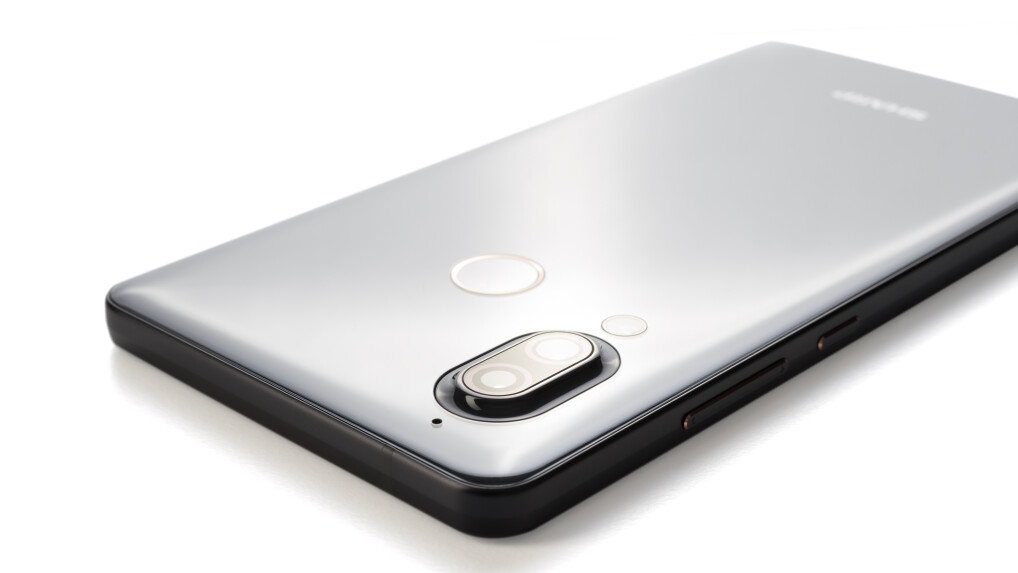 Sharp Aquos D10