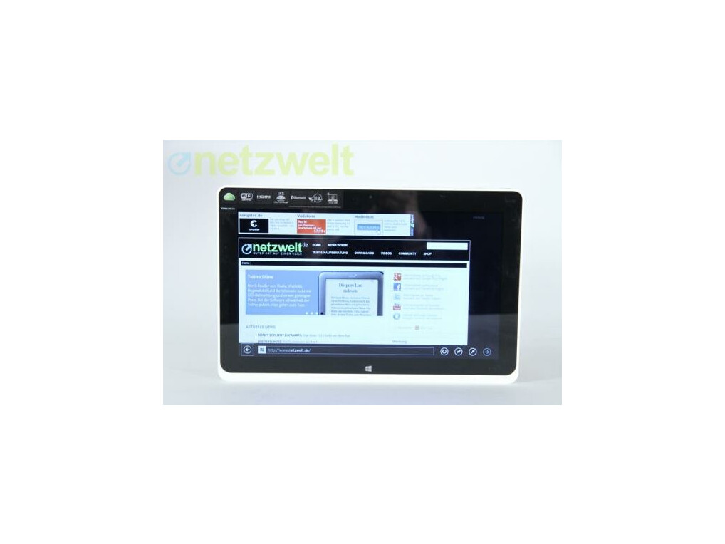 Die Auflösung des 10-Zoll-Displays ist zwar nicht mehr taufirsch - dennoch lässt sich auch kleine Schrift mühelos entziffern.