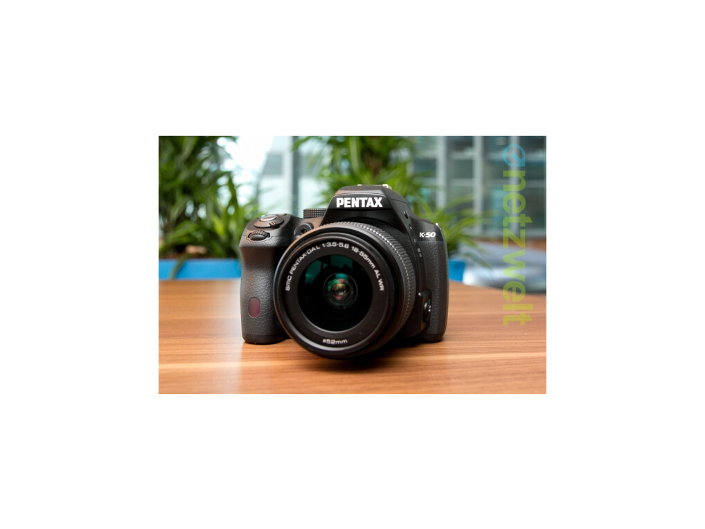 Die Pentax K-50 löst die Pentax K-30 als Mittelklasse-DSLR des K-Systems ab.