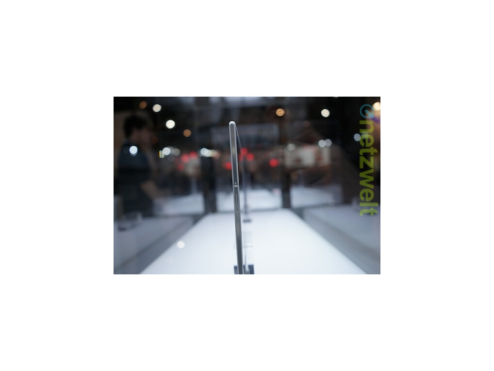 Das Xperia Z2 Tablet ist nur 6,4 Millimeter dick.