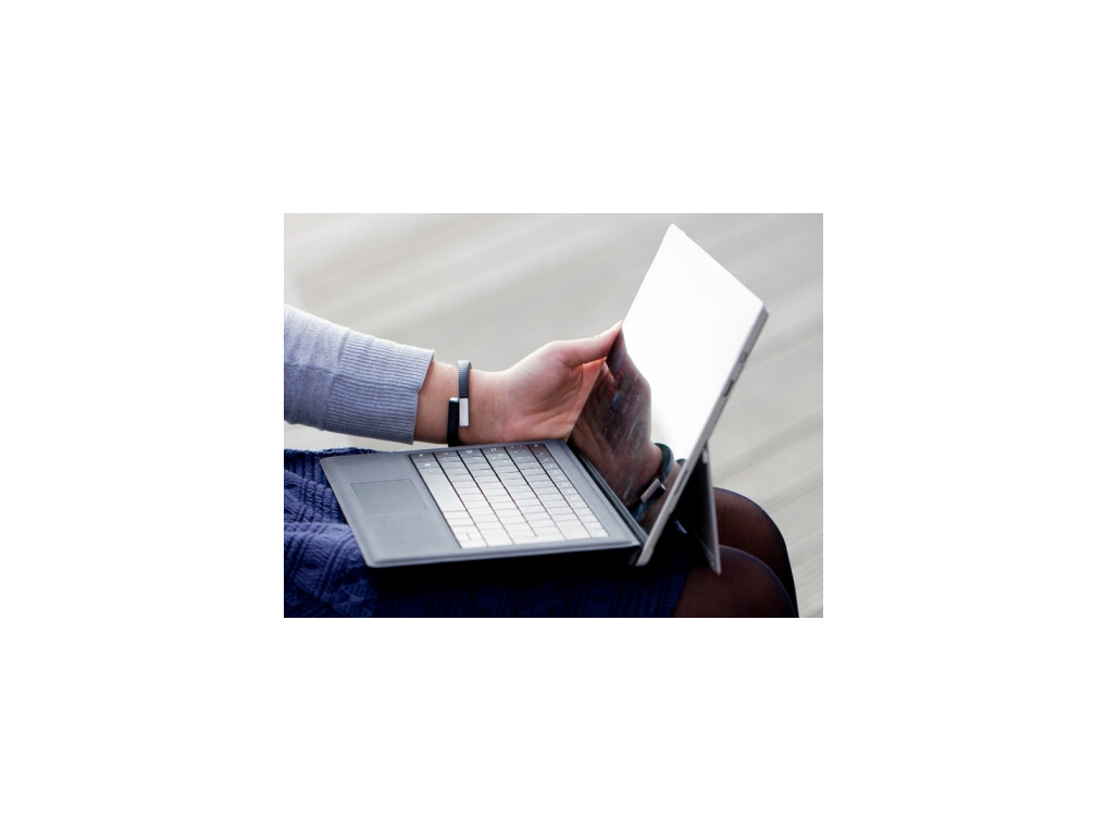 Wie ein echter Laptop: Als "Lapability" bezeichnet Microsoft die Fähigkeit vom Surface, auch auf dem Schoß Halt zu finden.
