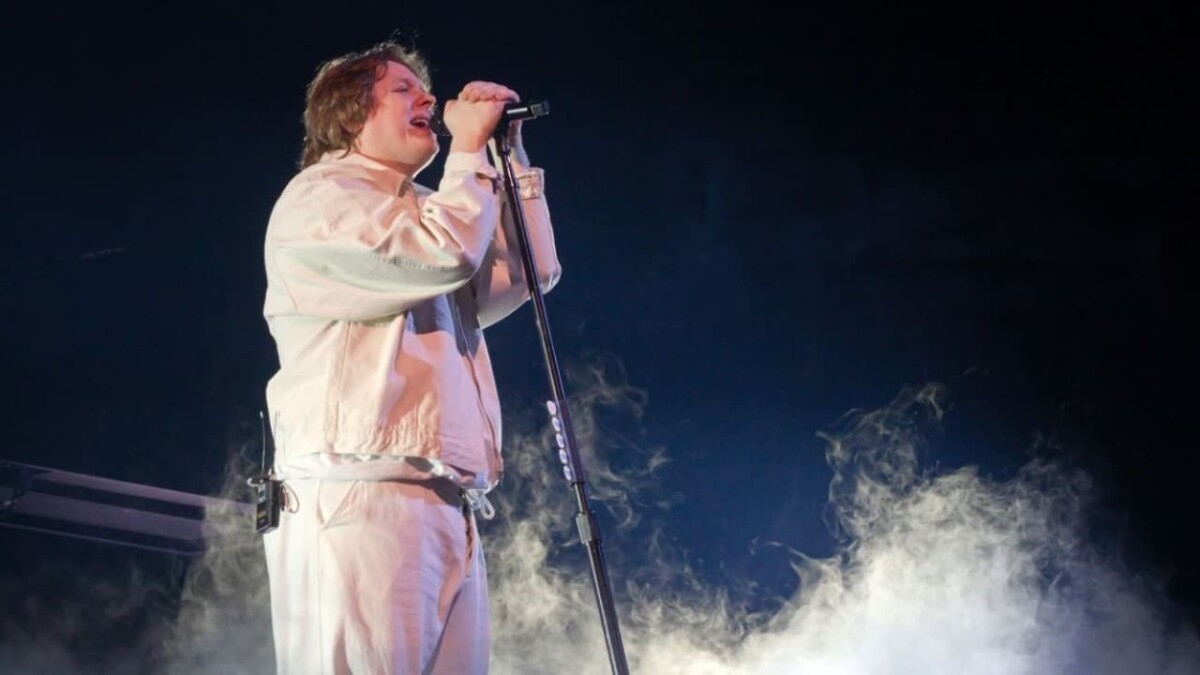 Lewis Capaldi's How I'm Feeling Now (2023)