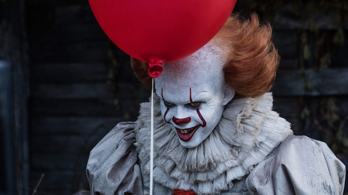 In Es und Es 2 versetzt Pennywise Derry in Angst und Schrecken.