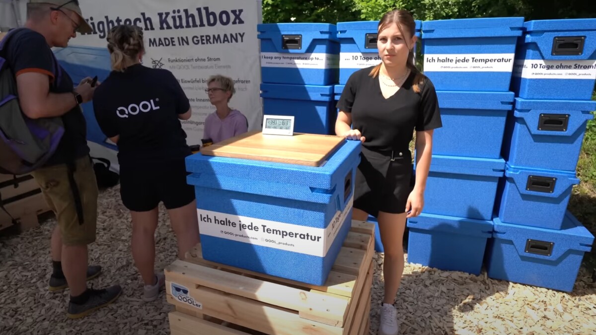 Kommt ganz ohne Strom aus und ist auch für Selbstausbauer interessant: Kühlbox Qool Box.