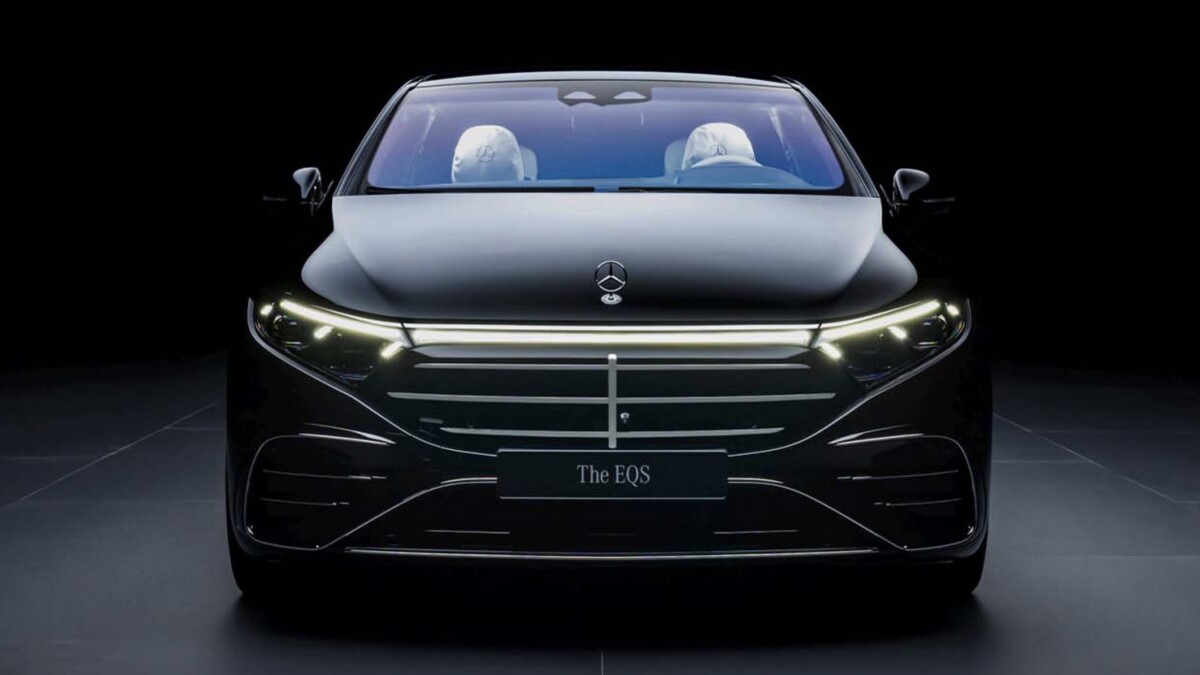 Fahrzeuge wie der Mercedes EQS, aber auch zahlreiche Fahrzeuge von Tesla haben elektrisch versenkbare Türgriffe. Bei einem Unfall ist die mechanische Version hilfreicher.