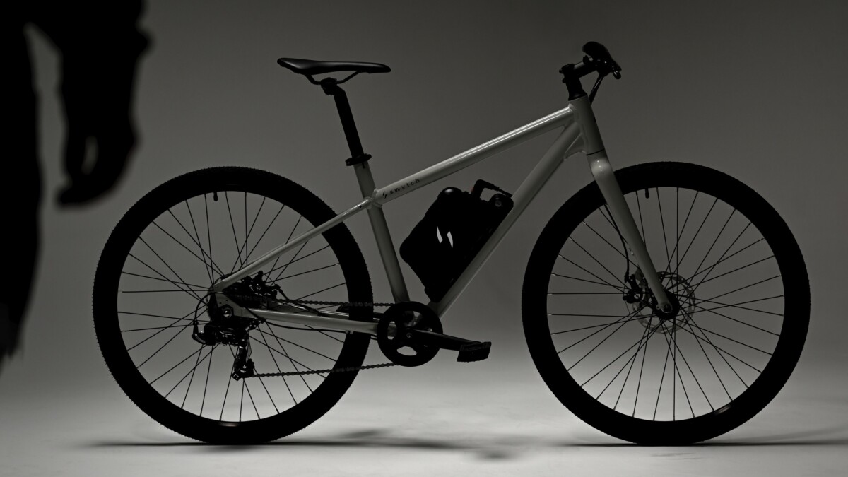 Costs and weighs little: Swytch GO e-bike