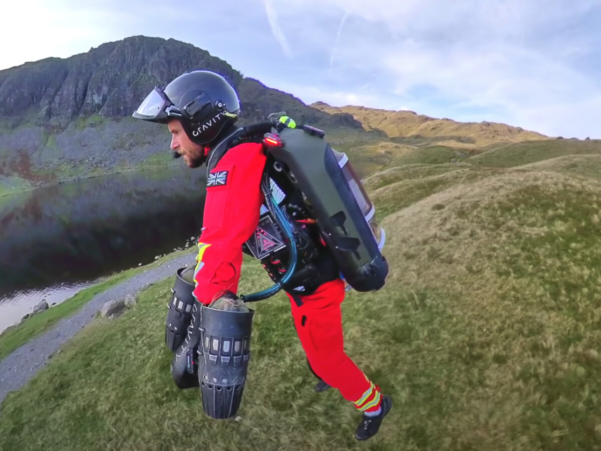 Selbst die kurze Flugzeit des Jet-Anzugs von bis zu zehn Minuten ist kein Problem.