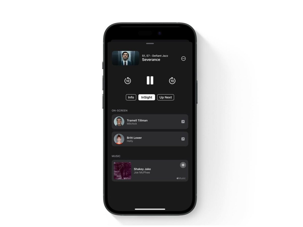 Apple TV erhält ein "InSight"-Feature, mit dem ihr mehr über die Schauspieler oder die im Programm laufende Musik herausfinden könnt.