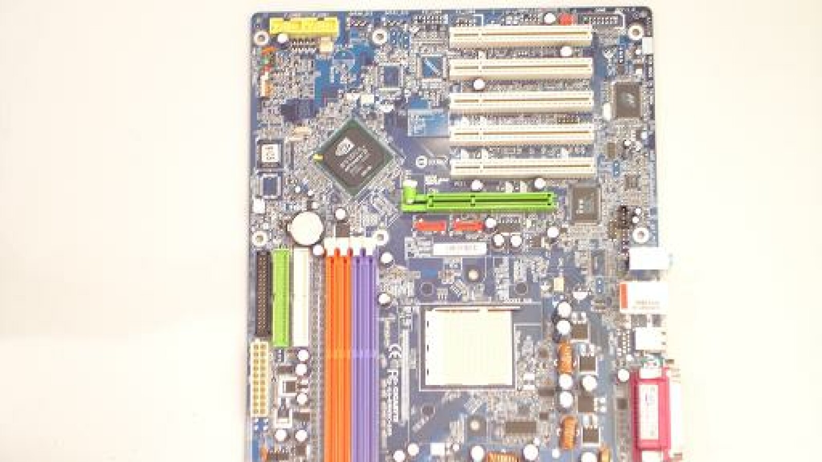 Hier wurde der aktive Kühler bereits entfernt