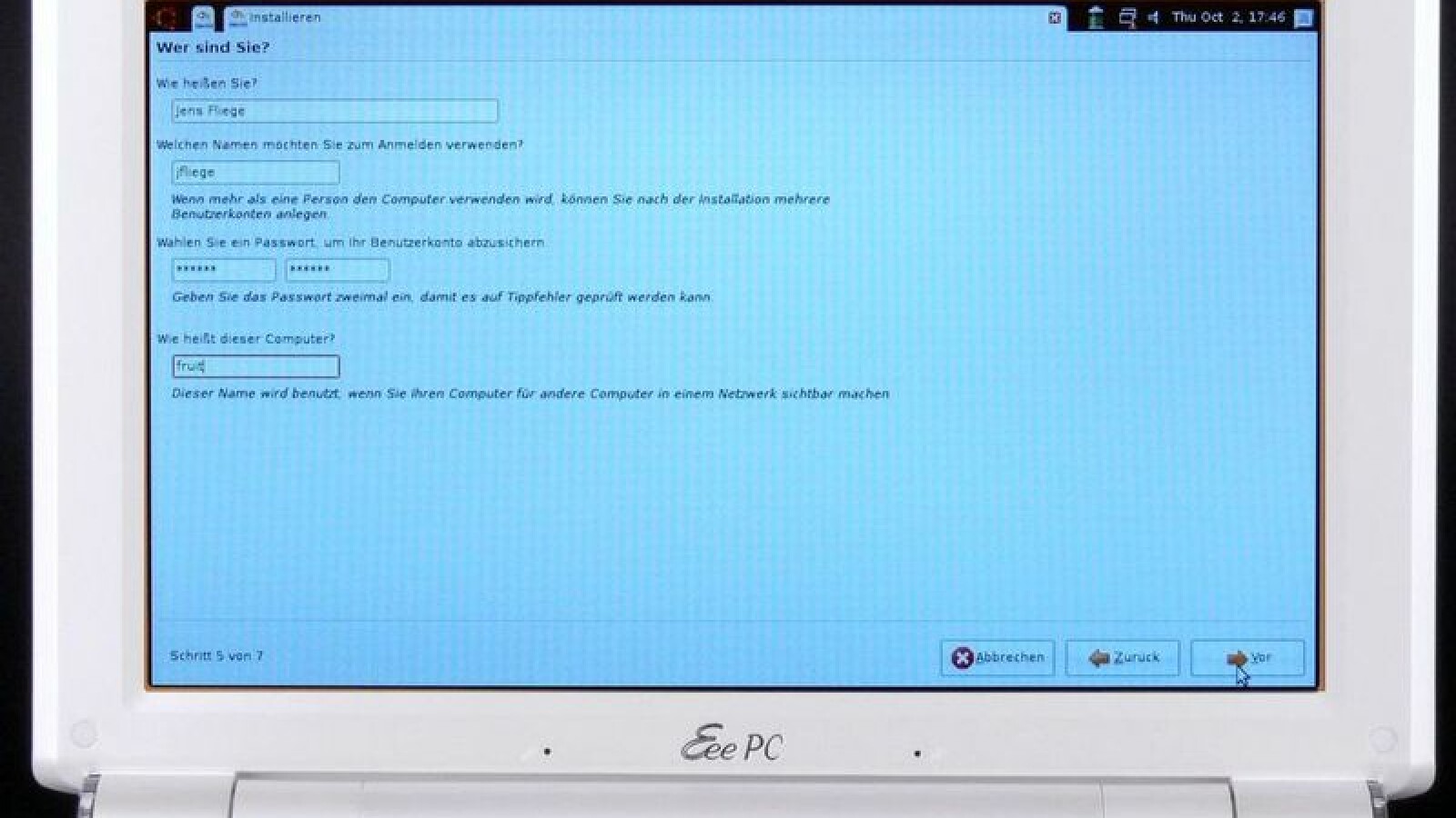 Geben Sie Namen und Passwort ein.