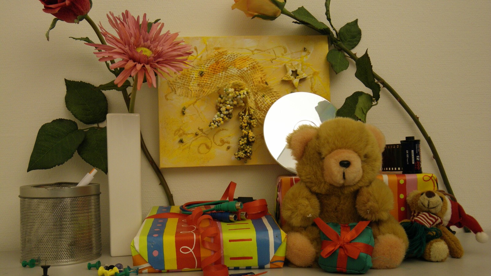 Zimmerbeleuchtung ein, Blitz aus: ISO 100, Blende 3.8, 1/13 Sekunde.